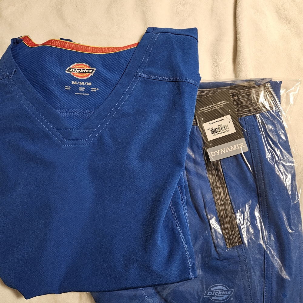 Dickies Blue Scrub Set